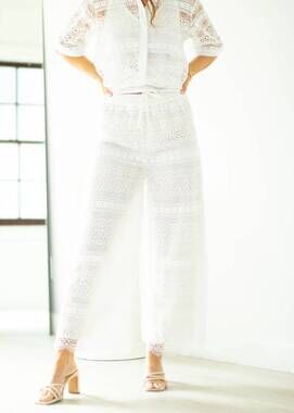 NEW ALL IN THE DETAIL katie pants in white